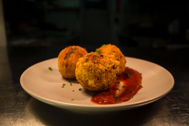 Arancini_balls_001